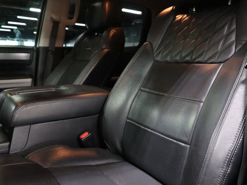 Used 2019 Toyota Tundra Platinum image 10