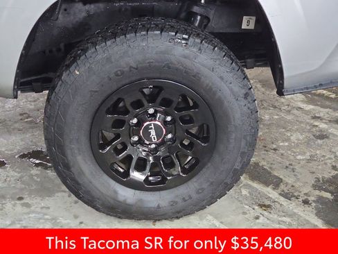 Used 2022 Toyota Tacoma SR image 39
