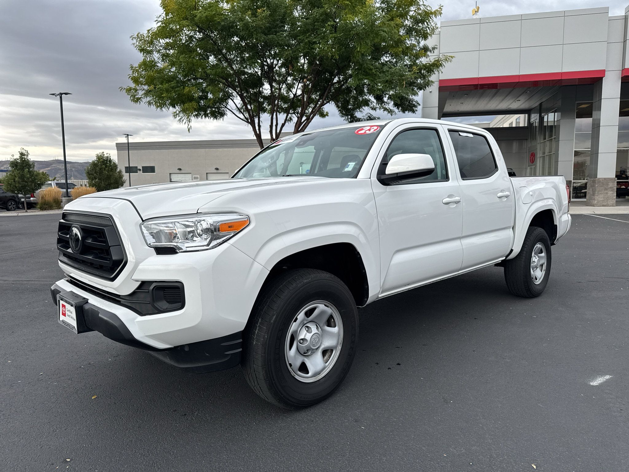 Certified 2023 Toyota Tacoma SR AWD/4WD image 5