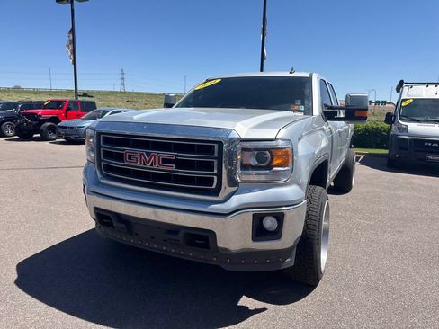 Used 2014 GMC Sierra 1500 SLE w/ SLE Value Package AWD/4WD image 3