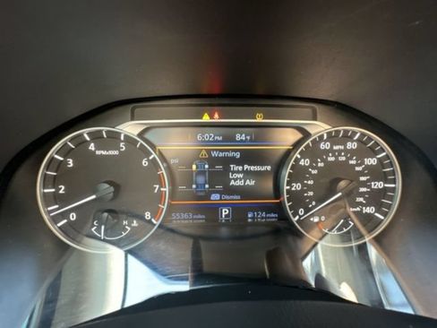 Used 2024 Nissan Altima 2.5 SV FWD image 10