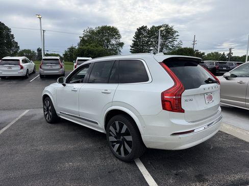 Used 2023 Volvo XC90 T8 Plus w/ Protection Package Premier AWD/4WD image 5
