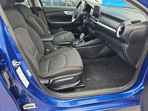 Used 2024 Kia Forte LXS FWD image 10