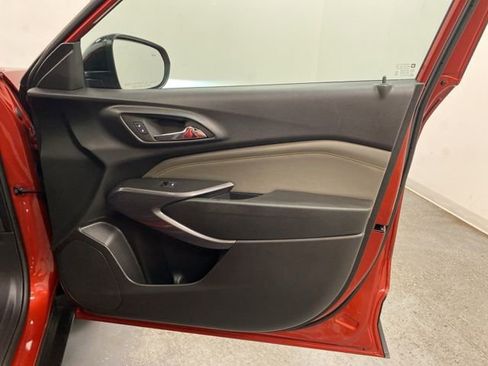 Certified 2024 Chevrolet Trax ACTIV w/ Sunroof Package image 27