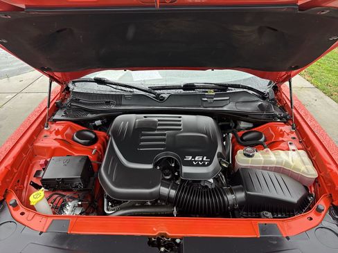 Used 2021 Dodge Challenger SXT w/ Plus Package image 29