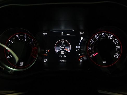Used 2019 Dodge Challenger R/T w/ Driver Convenience Group RWD image 17