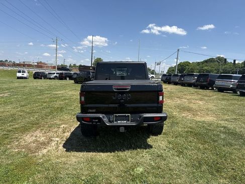 Used 2020 Jeep Gladiator Sport w/ Quick Order Package 24S AWD/4WD image 18