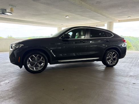 Certified 2025 BMW X4 xDrive30i AWD/4WD image 2