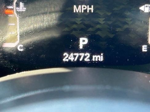 Used 2023 Jeep Gladiator Willys image 19