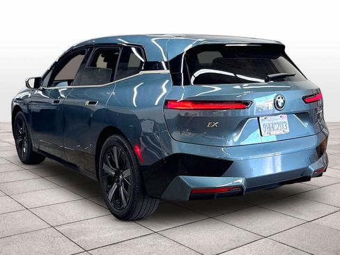 Used 2024 BMW iX xDrive50 w/ Sport Package AWD/4WD image 14