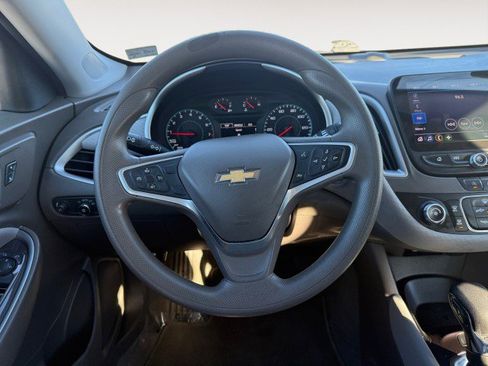 Used 2022 Chevrolet Malibu LS image 8