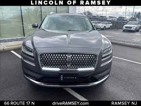 Used 2023 Lincoln Nautilus Reserve image 11
