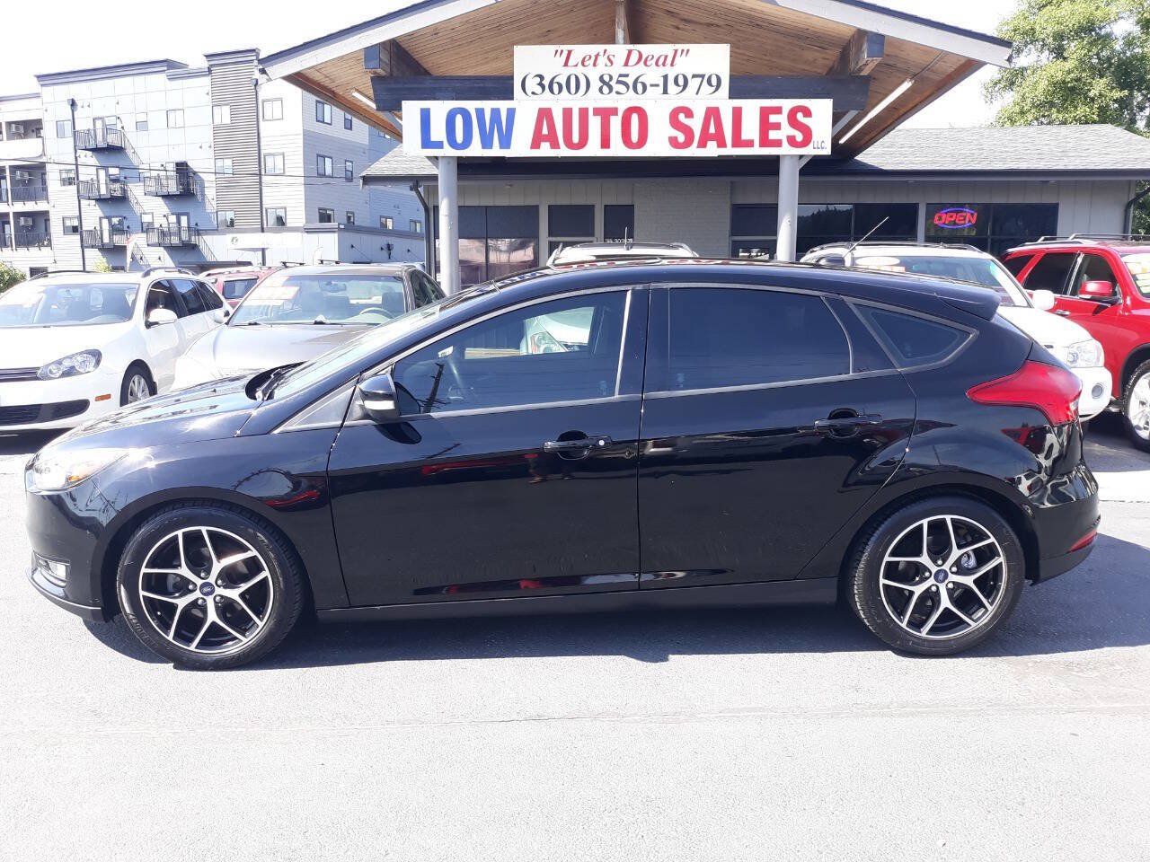 Used 2018 Ford Focus SEL FWD image 4