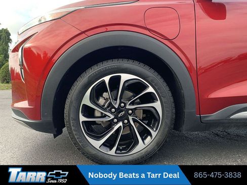 Used 2022 Chevrolet Bolt EUV Premier w/ Super Cruise Package FWD image 18