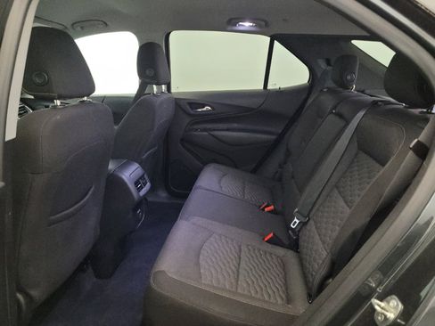 Used 2019 Chevrolet Equinox LT FWD image 18