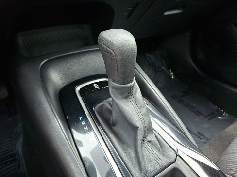 Certified 2021 Toyota Corolla LE FWD image 16