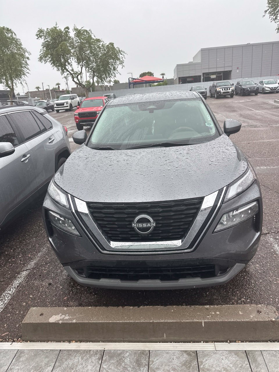 Used 2023 Nissan Rogue SV FWD image 6