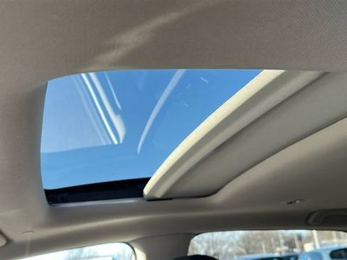 Certified 2023 Honda HR-V EX-L image 10