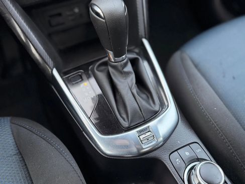 Used 2017 Toyota Yaris iA image 32