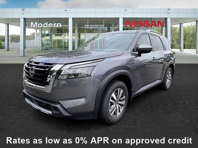 New 2025 Nissan Pathfinder SL