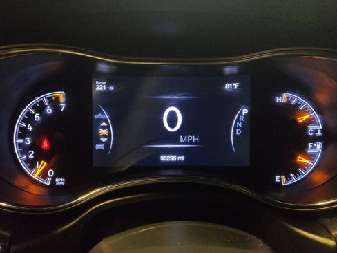 Used 2018 Jeep Grand Cherokee Laredo RWD image 23