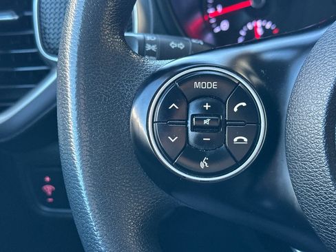 Used 2021 Kia Soul LX image 29