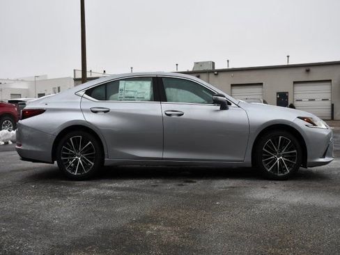 New 2025 Lexus ES 350 w/ Premium Package image 8