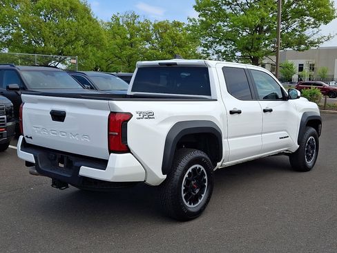 Used 2024 Toyota Tacoma TRD Off-Road AWD/4WD image 6