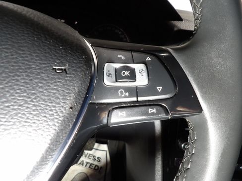 Used 2022 Volkswagen Passat 2.0T FWD image 17