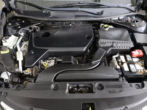 Used 2018 Nissan Altima 2.5 SV FWD image 16