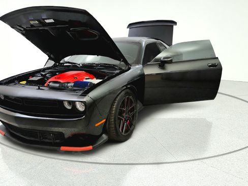 Used 2023 Dodge Challenger R/T w/ T/A Package RWD image 10