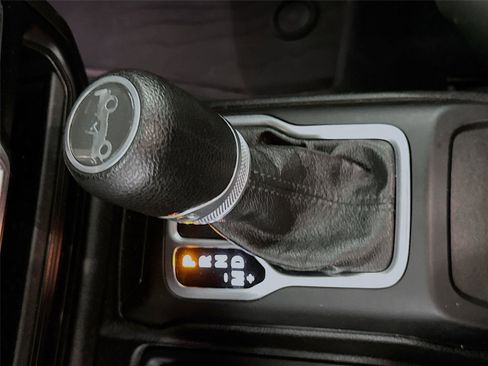 Used 2020 Jeep Wrangler Unlimited Sport AWD/4WD image 15