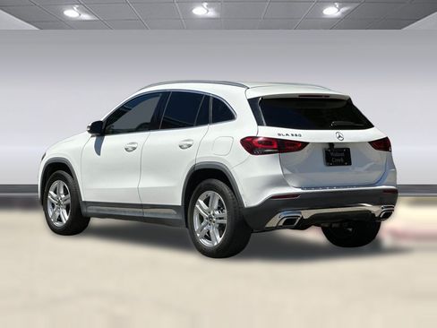 Used 2021 Mercedes-Benz GLA 250 image 3