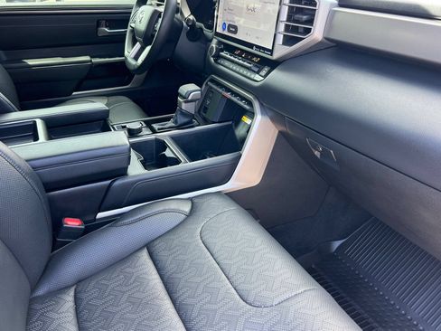 Used 2023 Toyota Tundra Limited w/ Power Package AWD/4WD image 17