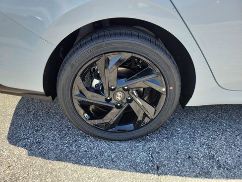 New 2026 Hyundai Elantra SEL Sport Premium FWD image 5
