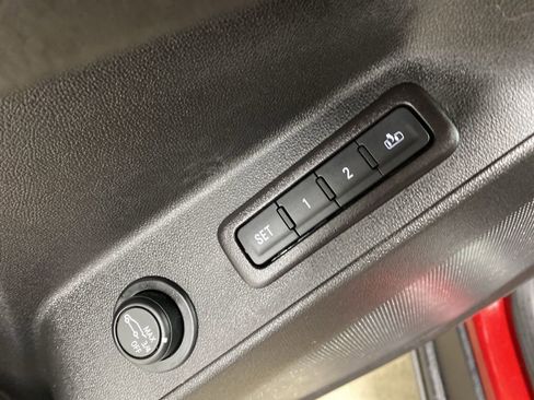 Used 2020 Chevrolet Equinox Premier AWD/4WD image 39