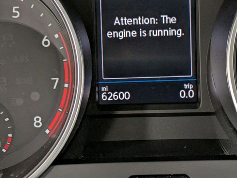 Used 2019 Volkswagen Tiguan SE image 16