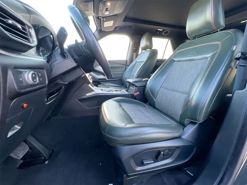 Used 2022 Ford Explorer Timberline image 17