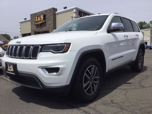 Used 2019 Jeep Grand Cherokee Limited w/ Luxury Group II AWD/4WD image 2
