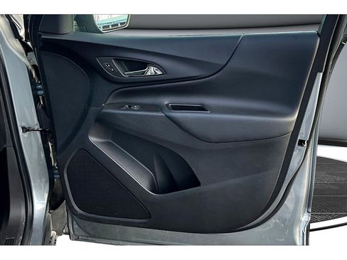 Used 2024 Chevrolet Equinox LT image 24