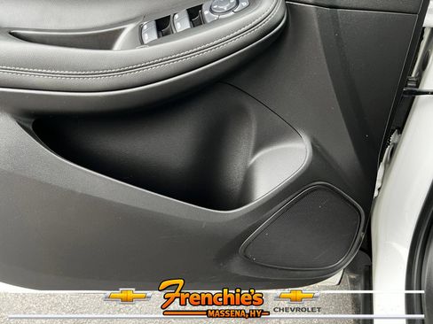 Used 2023 Buick Encore GX Preferred w/ Cold Weather Comfort Package AWD/4WD image 10