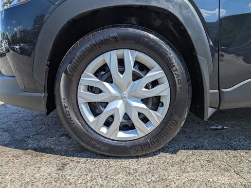 Used 2023 Toyota Corolla Cross L FWD image 45