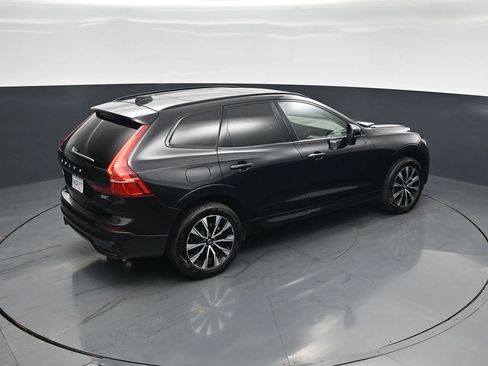 Used 2025 Volvo XC60 B5 Plus AWD/4WD image 40