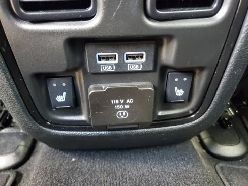 Used 2024 Dodge Durango R/T AWD/4WD image 32