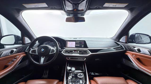 Used 2022 BMW X7 M50i w/ Dynamic Handling Package AWD/4WD image 26