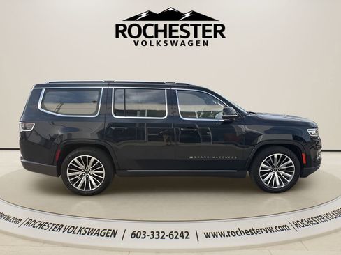 Used 2022 Jeep Grand Wagoneer Series III w/ Rear Seat Video Group 1 AWD/4WD image 7