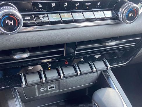 New 2025 GMC Canyon Elevation w/ Convenience Package image 20