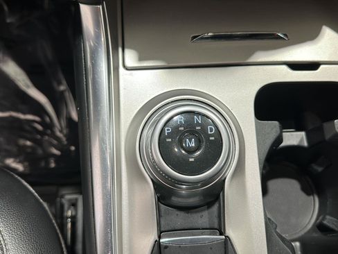 Used 2020 Ford Explorer XLT w/ Equipment Group 202A image 15