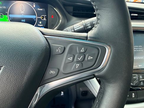 Used 2017 Chevrolet Bolt Premier w/ Driver Confidence II Package FWD image 17