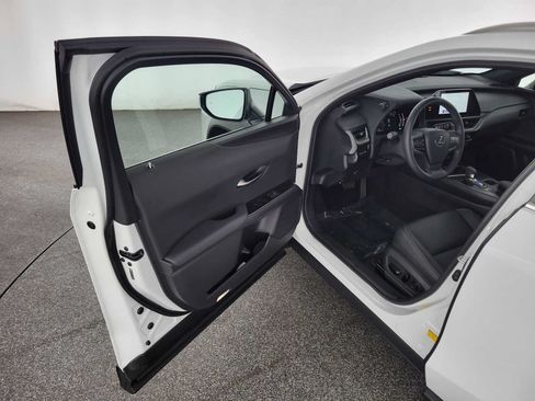 Certified 2026 Lexus UX 300h FWD image 19